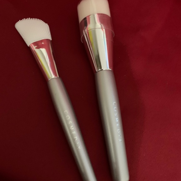 Cosmedix - Picture 2 of 3